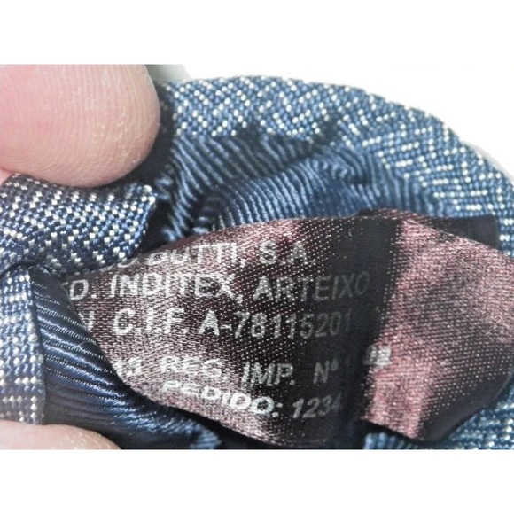 Massimo Dutti Men’s Necktie Made in Spain - Picture 5 of 5